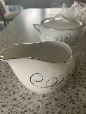 MCM Style House Rhythm Creamer & Sugar Bowl with Lid